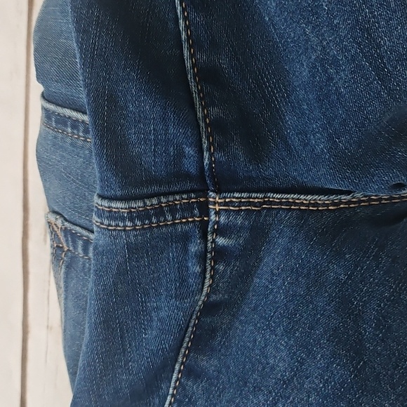 Maurices Medium Wash Mid-Rise Factory Distressed Jeans - Picture 7 of 15